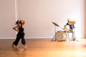 The Sond and the dancing body